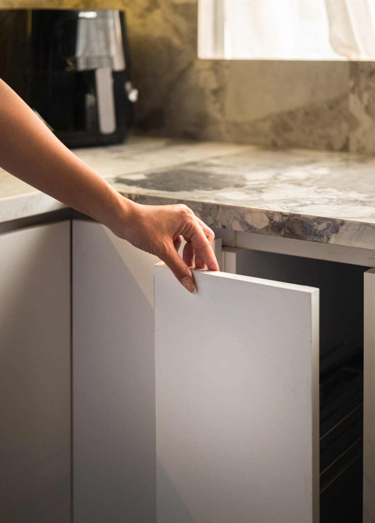 Moderno Marble  Wood Open Kitchen Design - Image 5