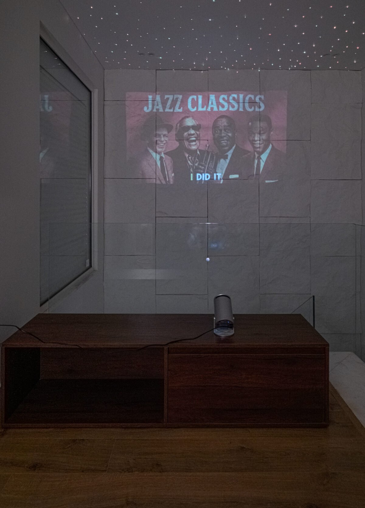 Izar TV Unit - Image 3